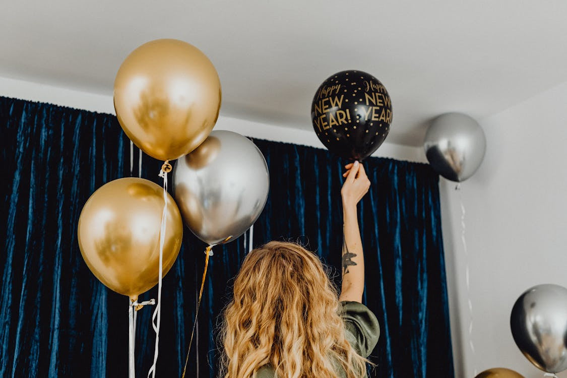 Exploring the Many Uses of Helium Tanks